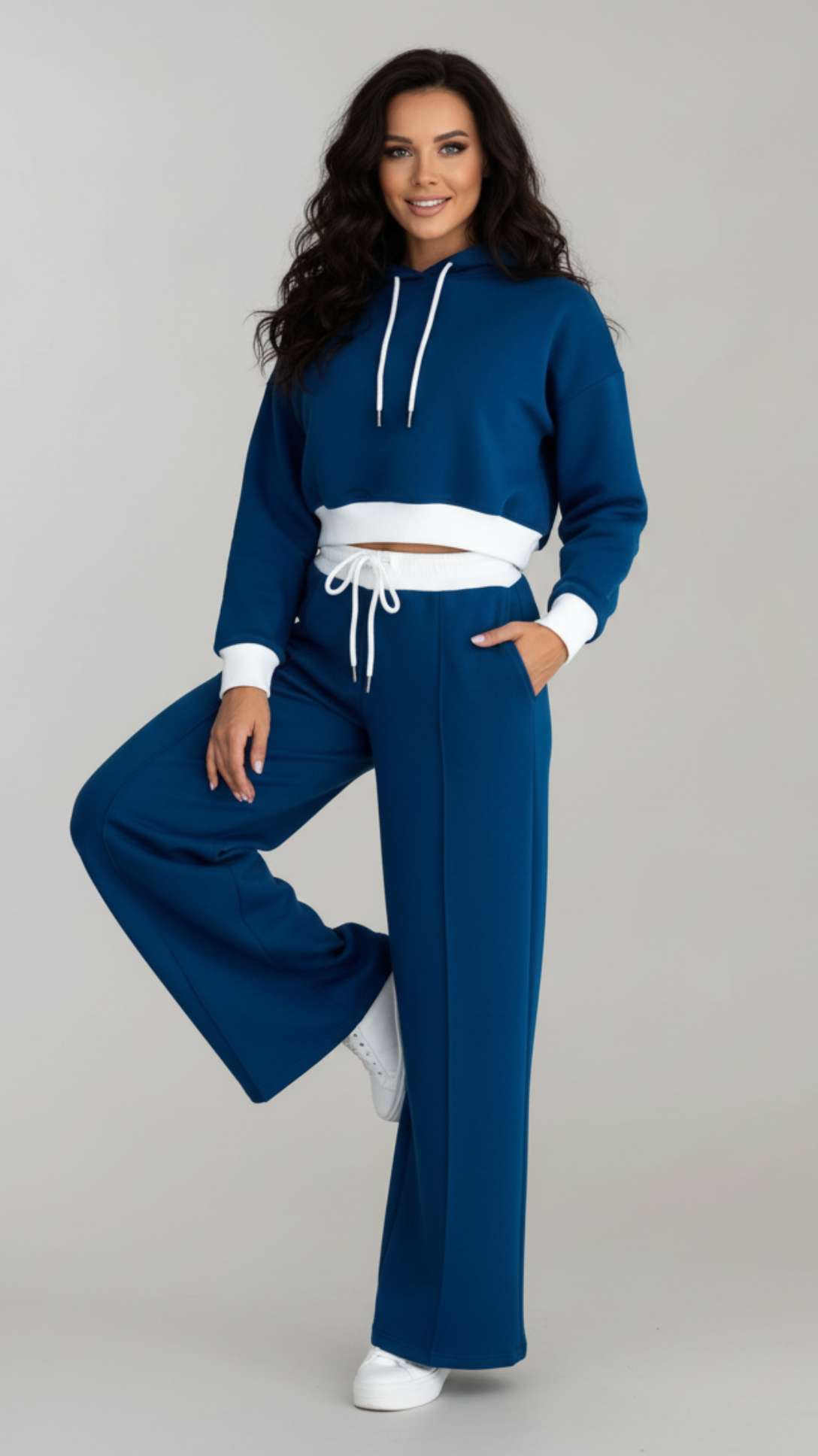 Women's Tracksuit Set with Cropped Hoodie and Wide-Leg Trousers – Casual Streetwear Jogging Suit for Ladies